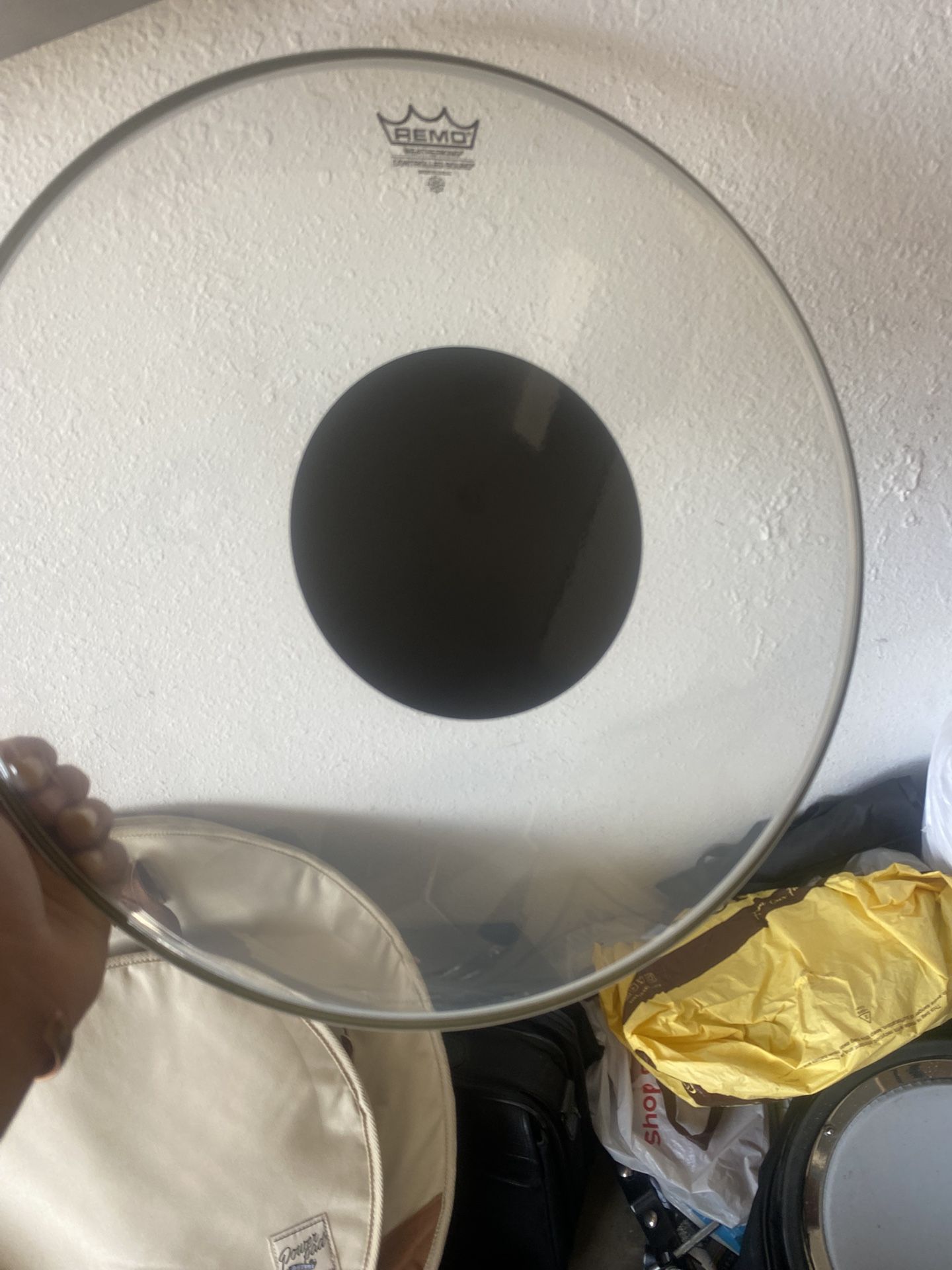 Remo Control Sound Black Dot 18” Drum Head