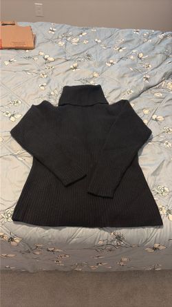 100% Wool Black Sweater