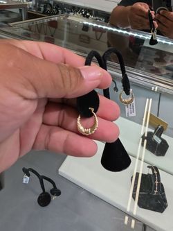 Ear pieces