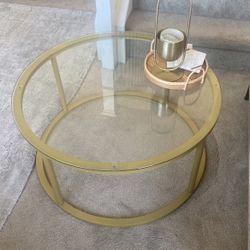 Round coffee Table