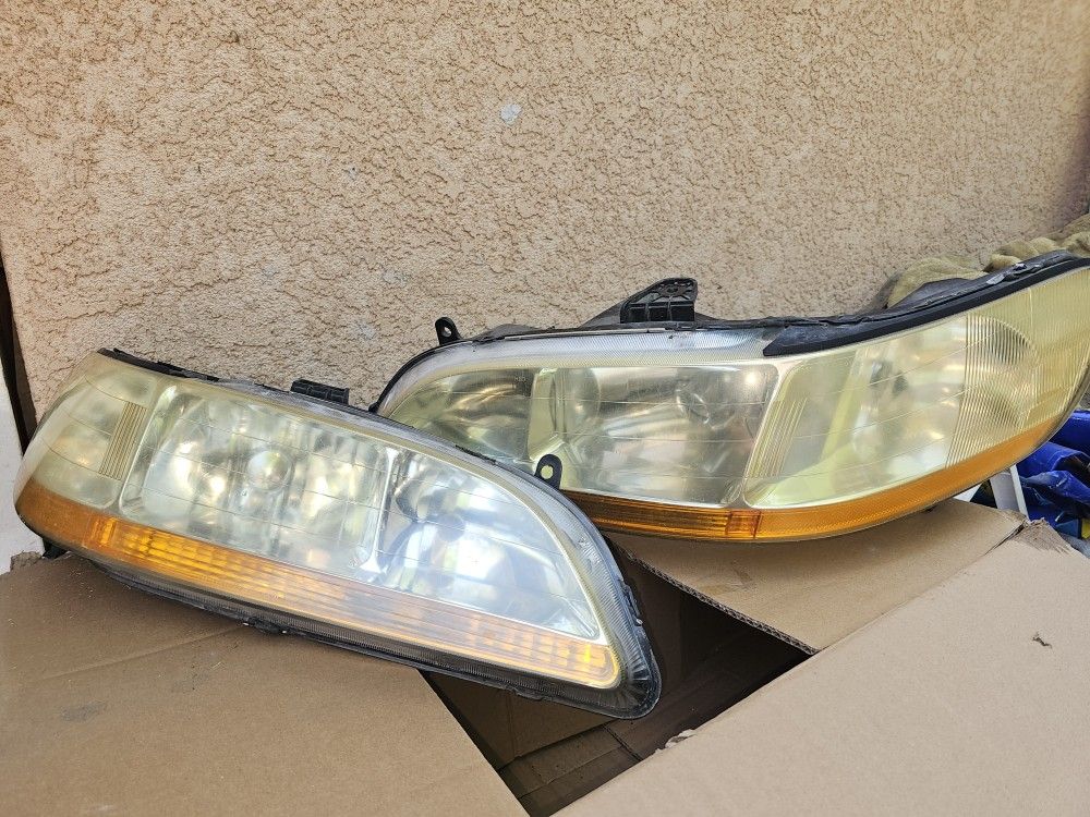 2001 Hoda Accord Headlights