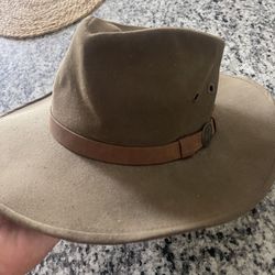 Outback Trading Company Oilskin Kodiak Hat Size XL Brown