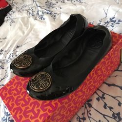 PRICE DROP: Tory Burch Caroline flat Size 5