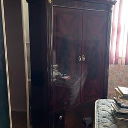 Bedroom Furniture Set 