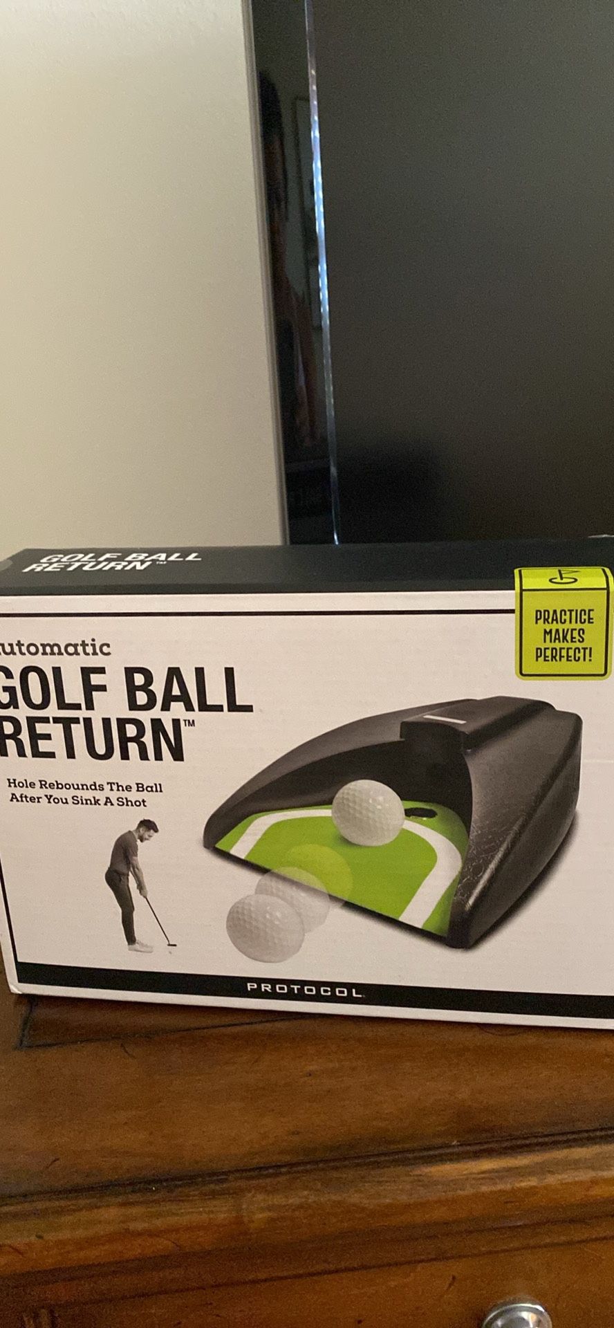 NEW- Golf Ball Return - Putting Practice