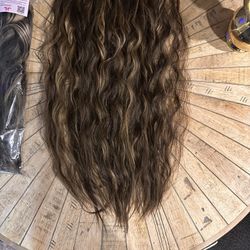 New 26in Mermaid Style Clip In Hair Extensions $20.00