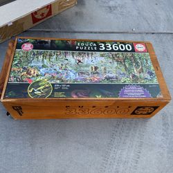 Educa 33,600 Piece Wild Life Puzzle With Wooden Carry Case for