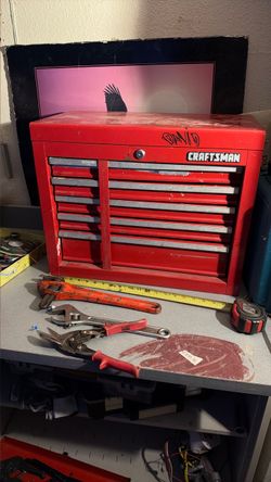 Craftsman tools box