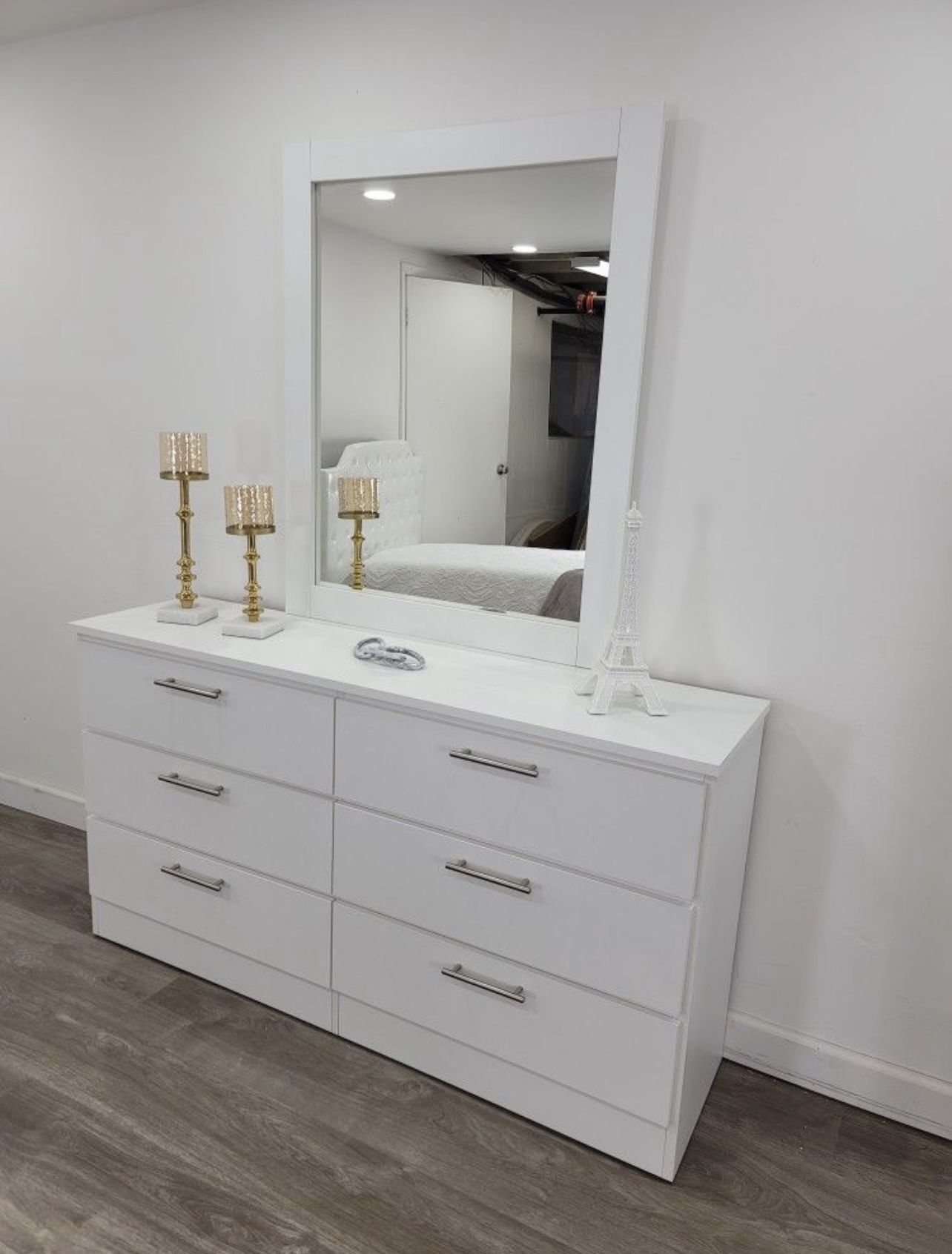Dresser Whit Mirror - Cómoda Con Espejo
