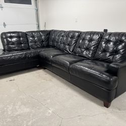 Leather Sectional Sofa – Black – Good Condition