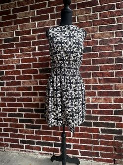 Sleeveless women’s Dress