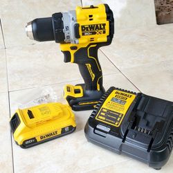 DeWALT 20V XR Drill Driver With 2Ah Battery and Charger