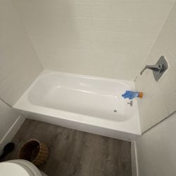 Reglazing Bathtub