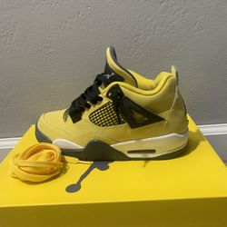 Air Jordan 4 lightning yellow 4s
