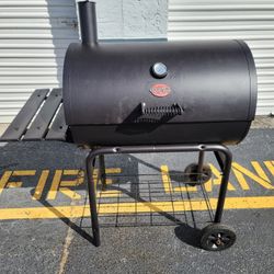 BBQ  GRILL SMOKER FOR THIS WEEKENDS PARTY