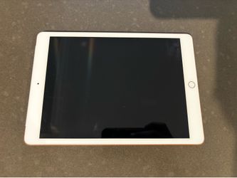 iPad 7th Gen Rose gold 128gb