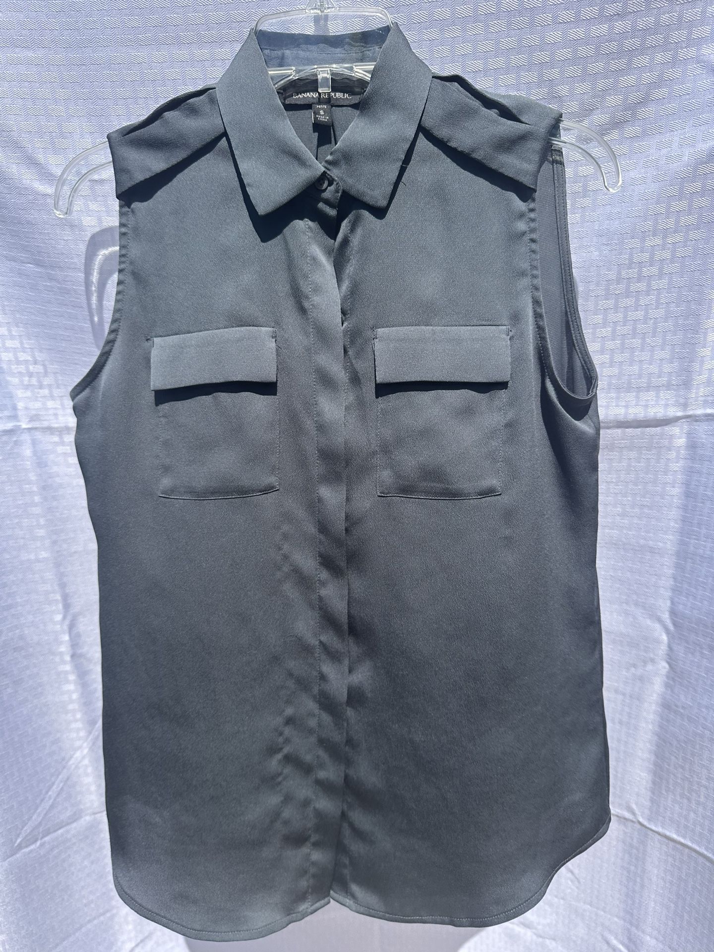 Banana Republic Sleeveless Top