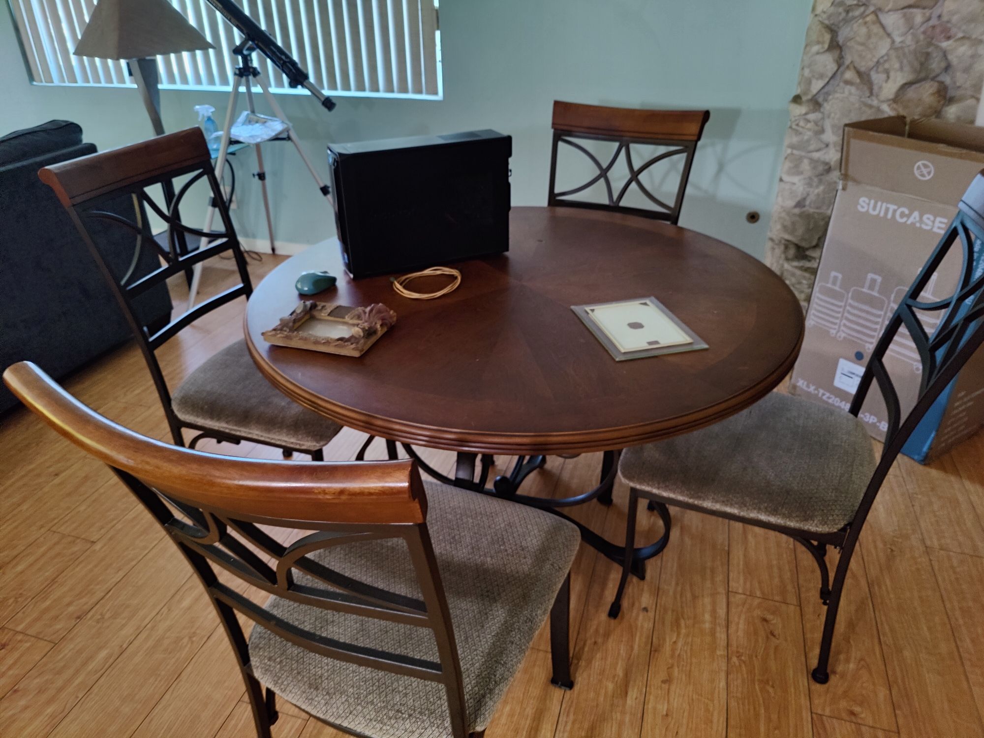 Round Dining Table