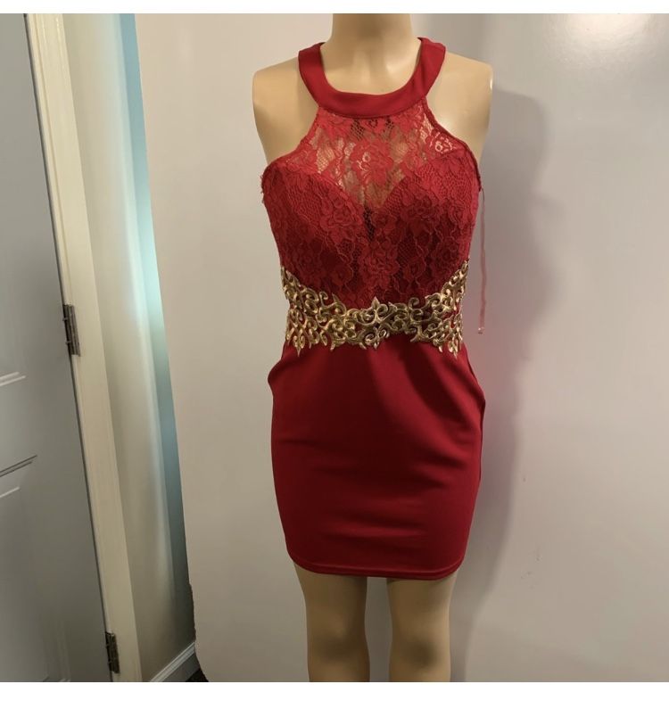 Women’s Junior Red Lace Halter