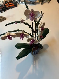 LEGO Icons Botanical Collection Orchid Set 10311 – Fully Assembled Display