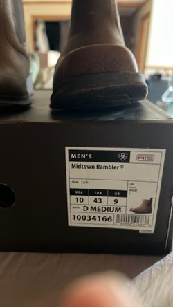 Ariat mid rambler’s size 10