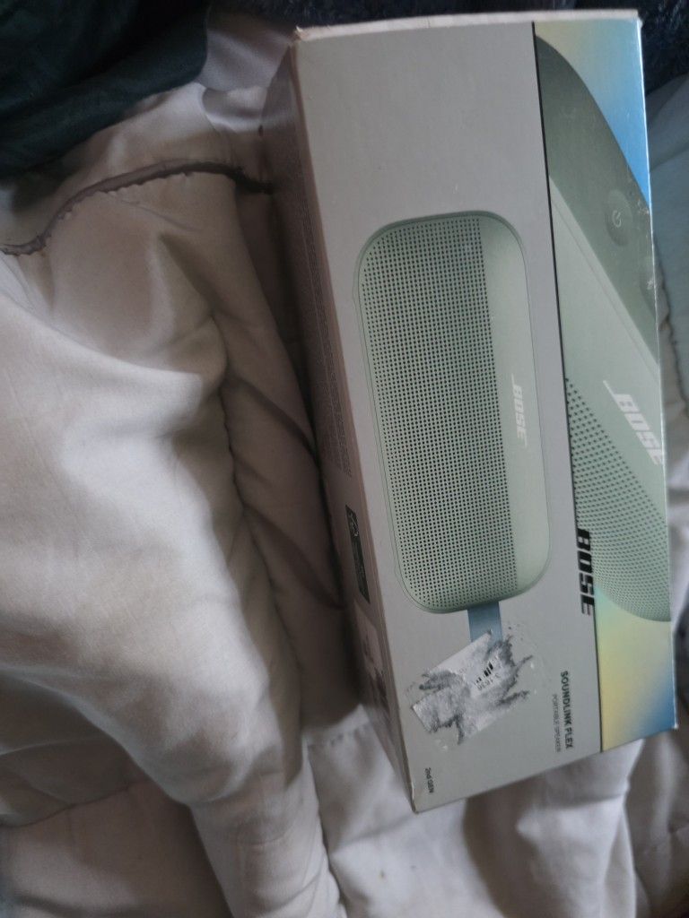 BOSE BLUETOOTH SPEAKER