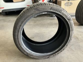 Pirelli Pzero 315/35/21 Tire 315/35/ZR21