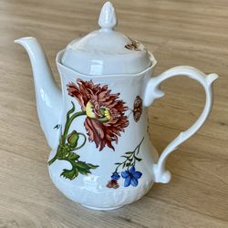 Cordon Bleu Porcelain Teapot 