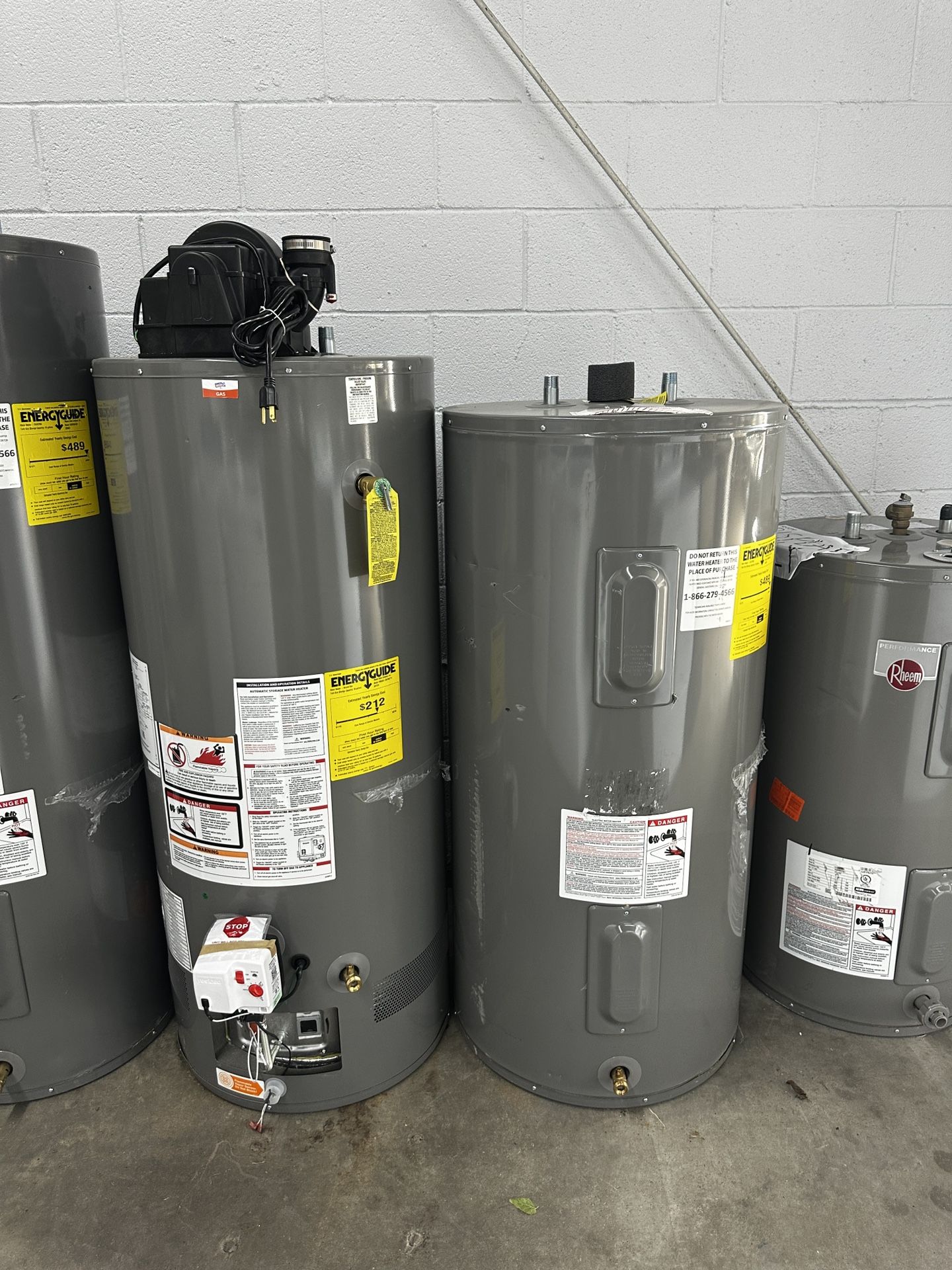 🔥CLEARANCE WATER HEATERS AVAILABLE 30, 40, & 50 GALLON GAS OR ELECTRIC 🔥WARRANTY 🔥DELIVERY🔥