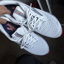 Brooks Adrenaline GTS Size 12