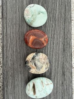 Crystal Palm Stones