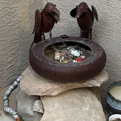 Two Crows Talking Water Fountain With Stones
