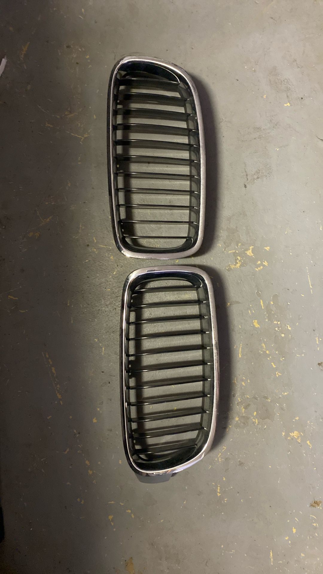 BMW E93 OEM Kidney Grilles
