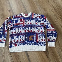 Supreme Crewneck Size Small