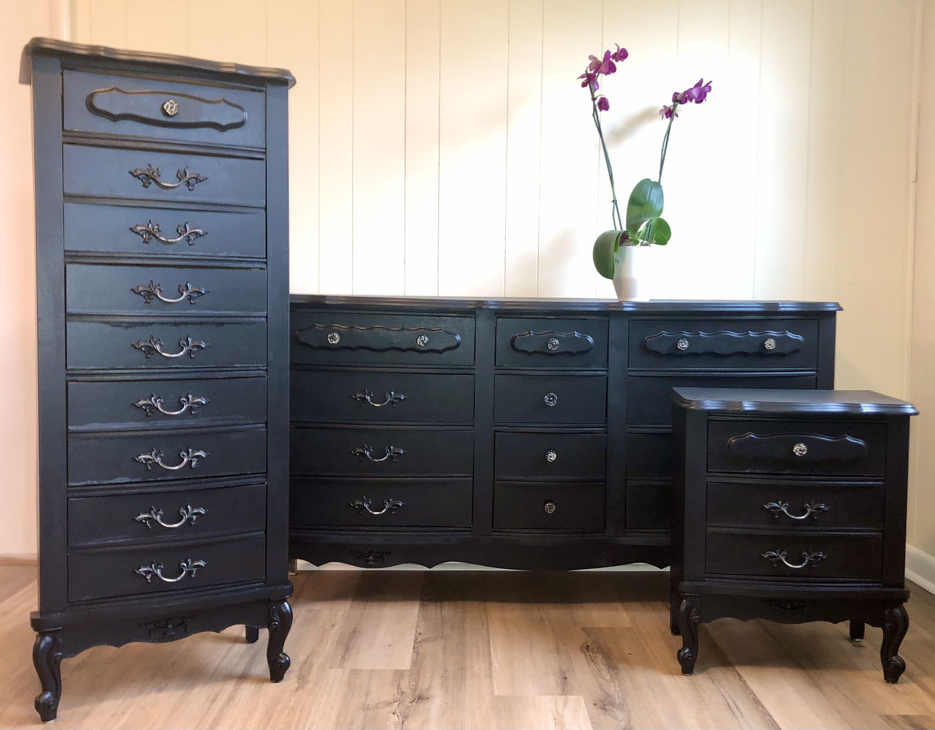 Sears Bonnet Vintage Antique French Provincial Bedroom Set With Nightstand, Lingerie Chest, And Triple Dresser
