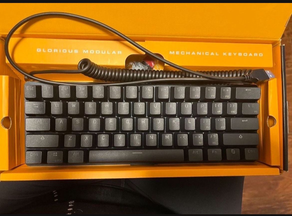 GMMK Glorious Modular Mechanical Keyboard - Compact