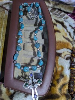 Collar de turquesas con plata