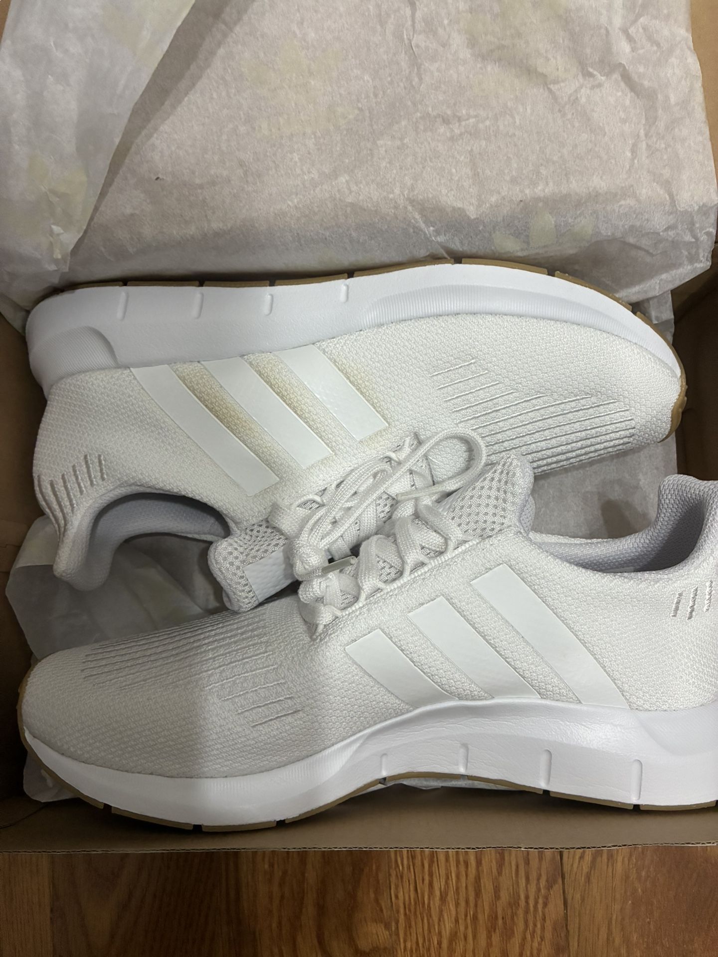 adidas Swift Run 1.0 Mens Running Shoes, White 9.5 