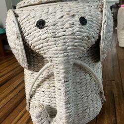 Elephant White Woven Basket with Lid