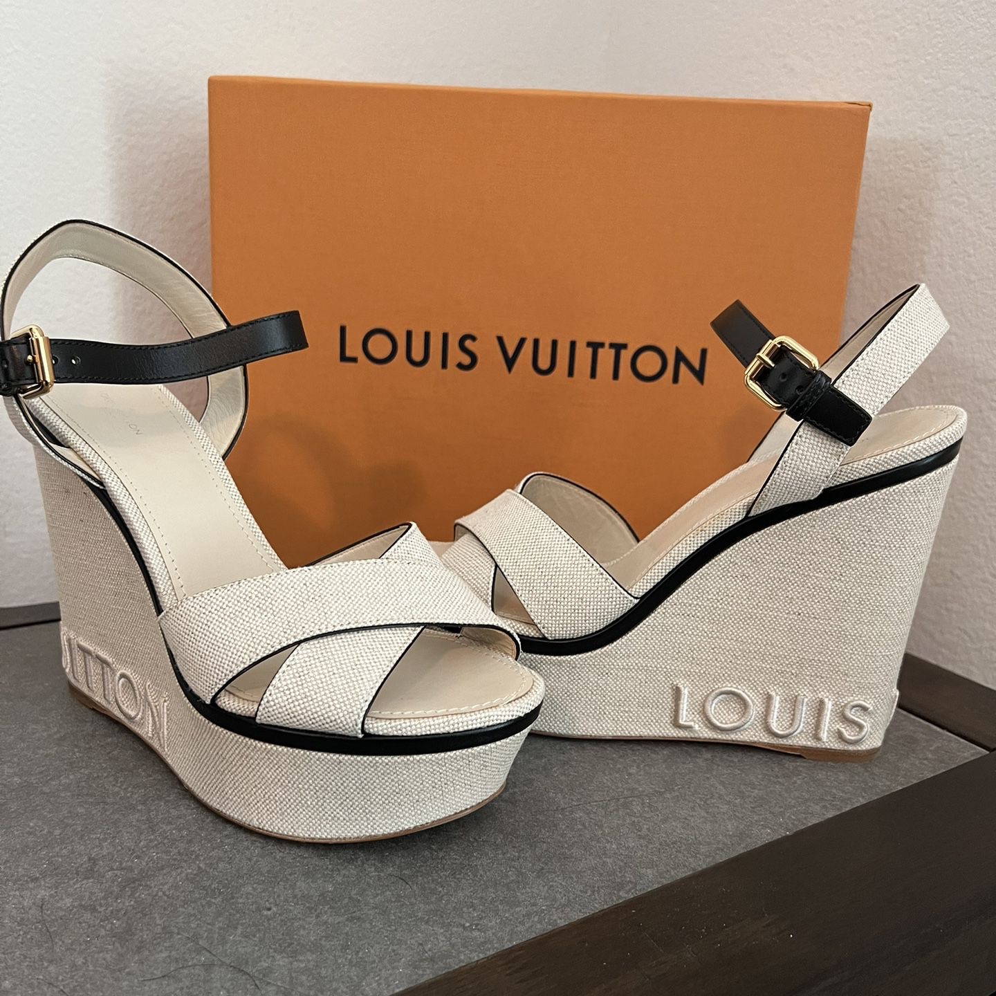 Best 25+ Deals for Louis Vuitton Wedge Sandals