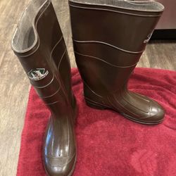 Rubber mud rain boots men northerner brown size 11 farm marine Halloween Christmas prop decor