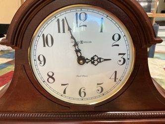 HOWARD MILLER Desk clock - Model 630-122 - Dual Chime - sound good - Working