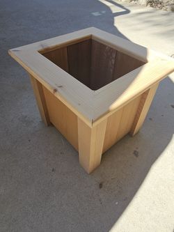Cedar Planter