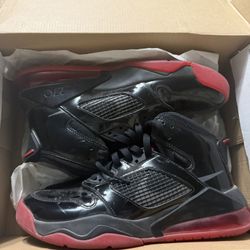Jordan Mars 270 size 9.5