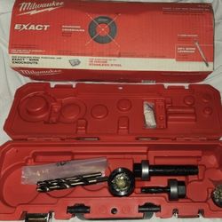 Milwaukee Exact 1-3/8" Sink Knockout Set 