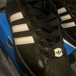 Adidas Superstars 