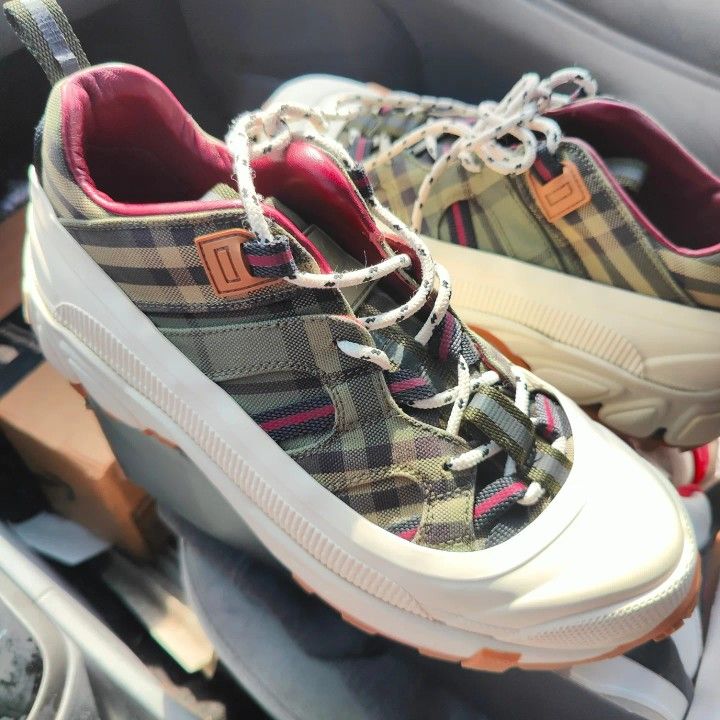 Burberry Shoes