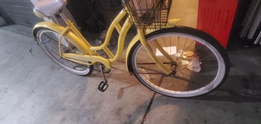 Schwinn Yellow Cruiser Bike with Basket