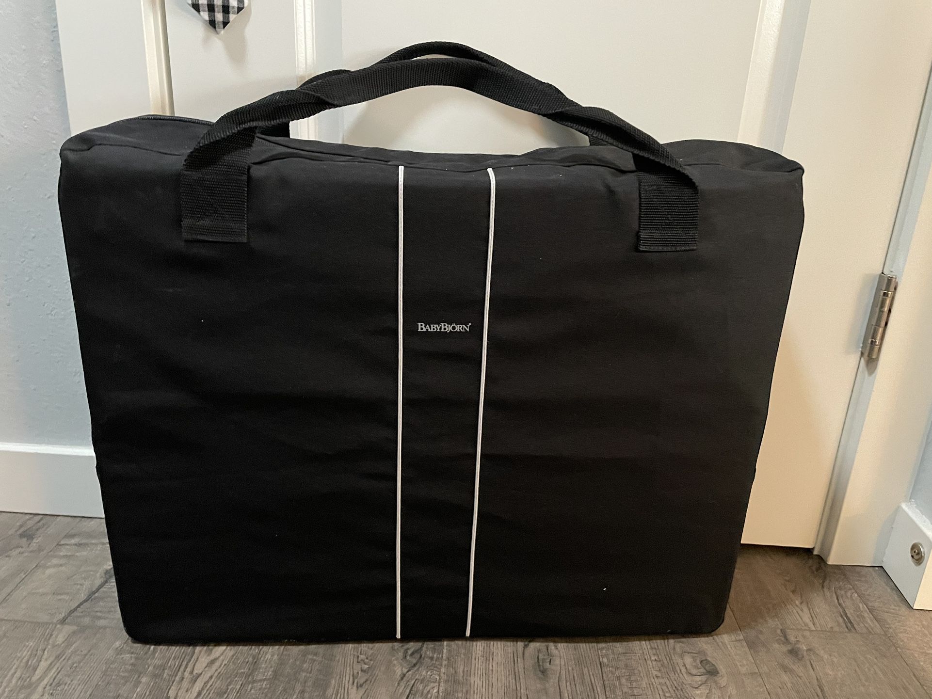 Baby Bjorn Travel Crib