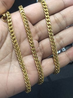 14k Gold Filled Finish Franco Chain 20” inches..